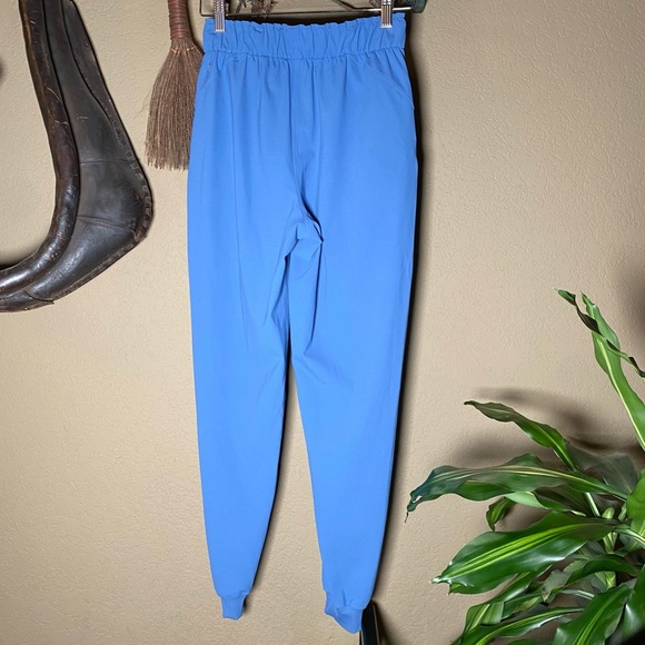 • SOLD • Lululemon Stretch High Rise Jogger Full Length 4 - Picture 2 of 5
